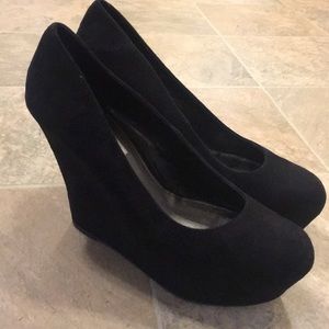 Brash faux suede platform wedges